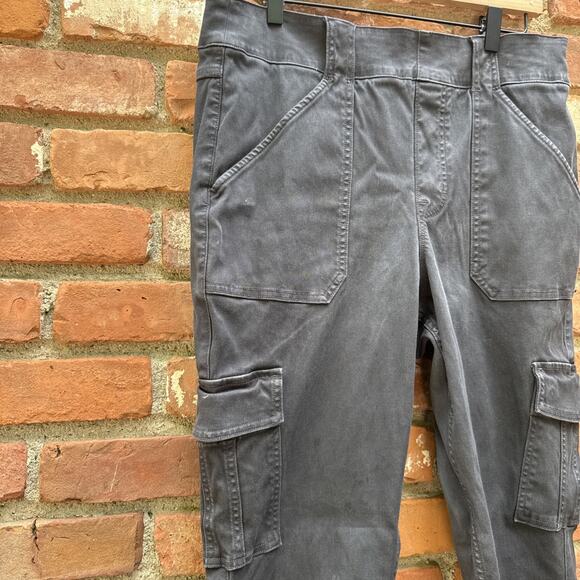 Spanx Pants Stretch Twill Cargo Jogger Pull On Size 1X Ankle Gray Slimming - Picture 5 of 10